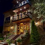 Bujtina Ajazi 3* Golem (Tirana)