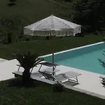 Gasthuis Bujtina Ajazi 3*