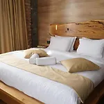 Bujtina Ajazi 3*