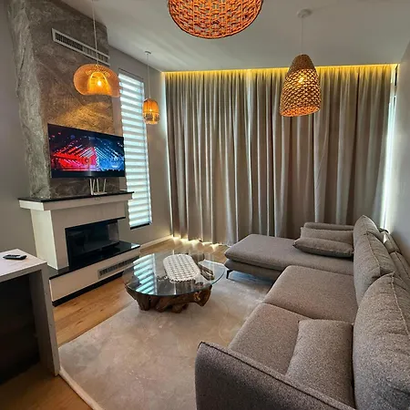 Bujtina Ajazi Guest house 4*