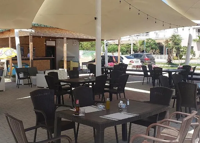 Konukevi Bujtina Ajazi Golem (Tirana)