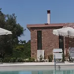 Pensjonat Bujtina Ajazi 3*