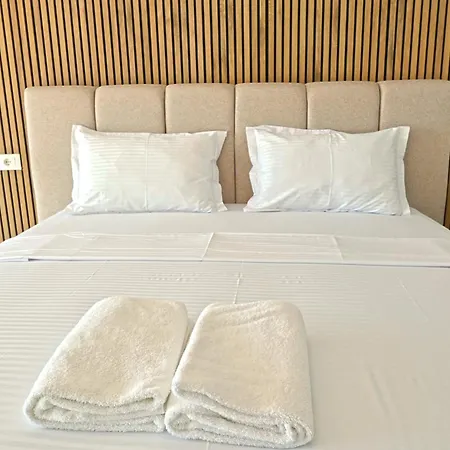 Guest house Bujtina Ajazi Golem (Tirana)