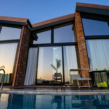 Guest house Bujtina Ajazi 3*
