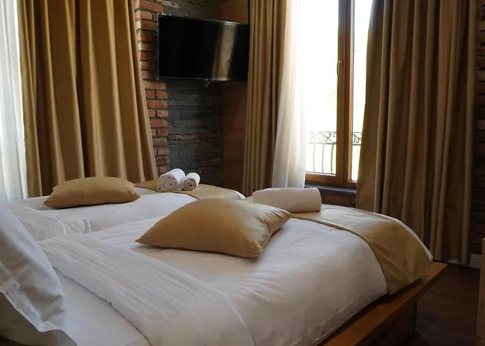 Bujtina Ajazi Maison d'hôtes 3*